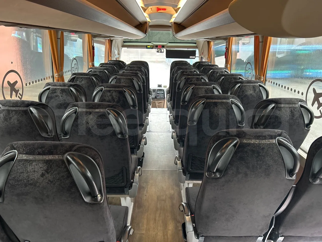 Iveco Magelys SFR2XX QC E8CU - EURO 6 - 294 Kw - 12.830 mt - forward view middle aisle