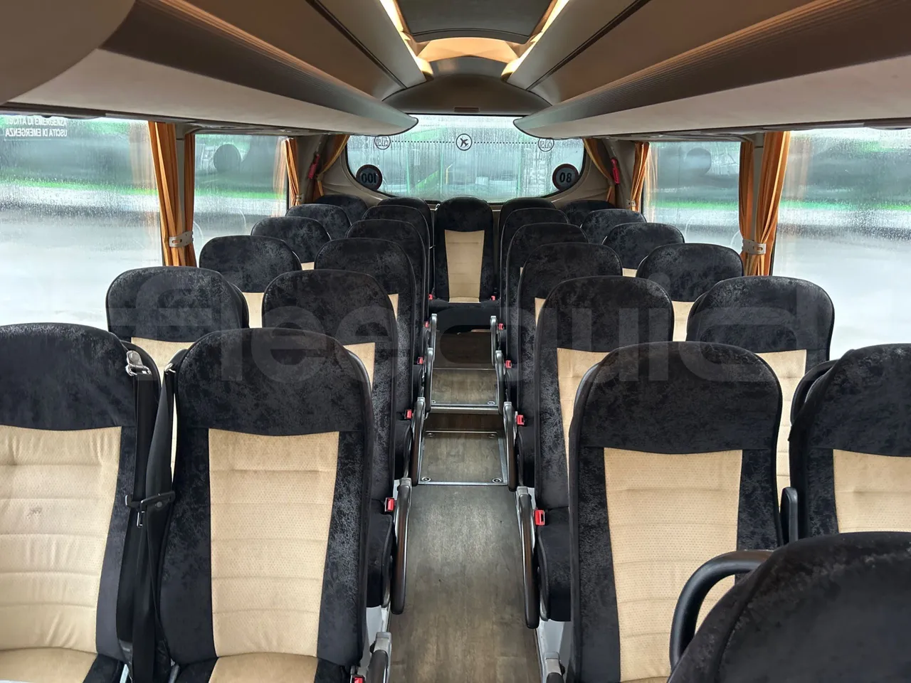 Iveco Magelys SFR2XX QC E8CU - EURO 6 - 294 Kw - 12.830 mt - reverse view middle aisle