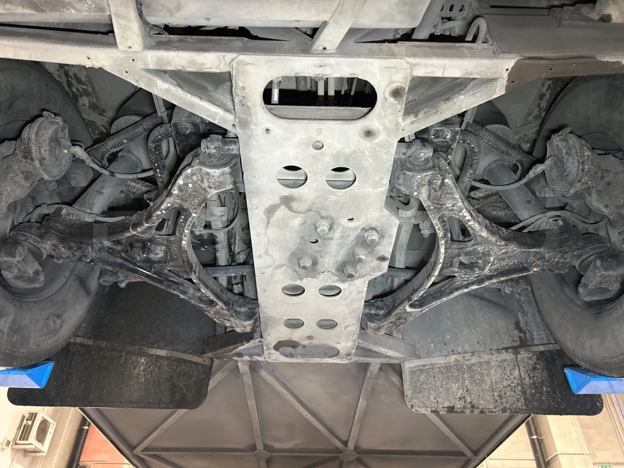 Iveco Magelys SFR2XX QC E8CU - EURO 6 - 294 Kw - 12.830 mt - front axle central