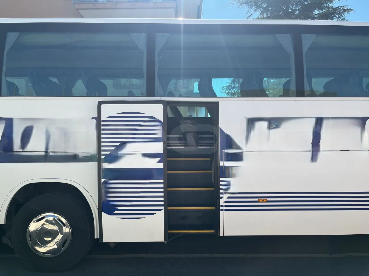 Irizar Century - Second Door Open