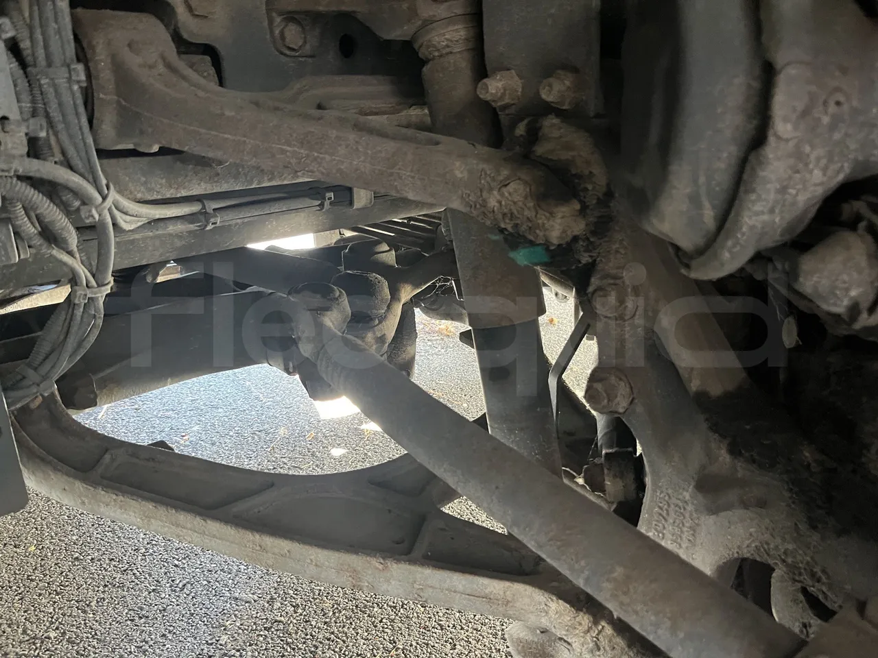 Irizar Century - First Axle Shock Absorbers Right Side