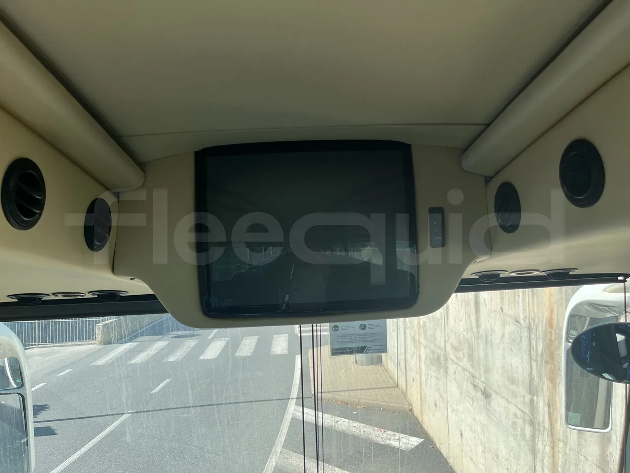 Irizar Century - Monitor