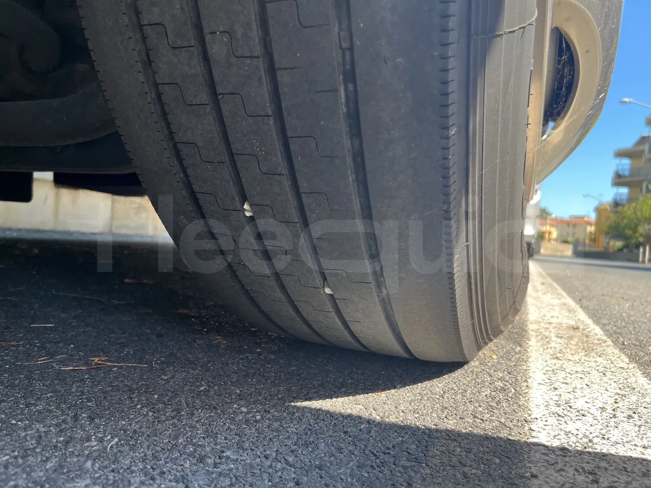 Irizar Century - Third Axle Left Side: Tyre Tread