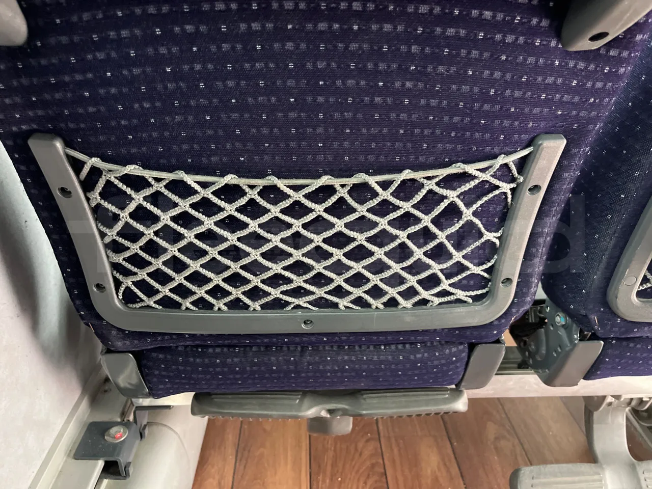 Man Lion's Coach B200746006/ Euro 6 - 338 Kw - 12 Mt - mesh detail photo