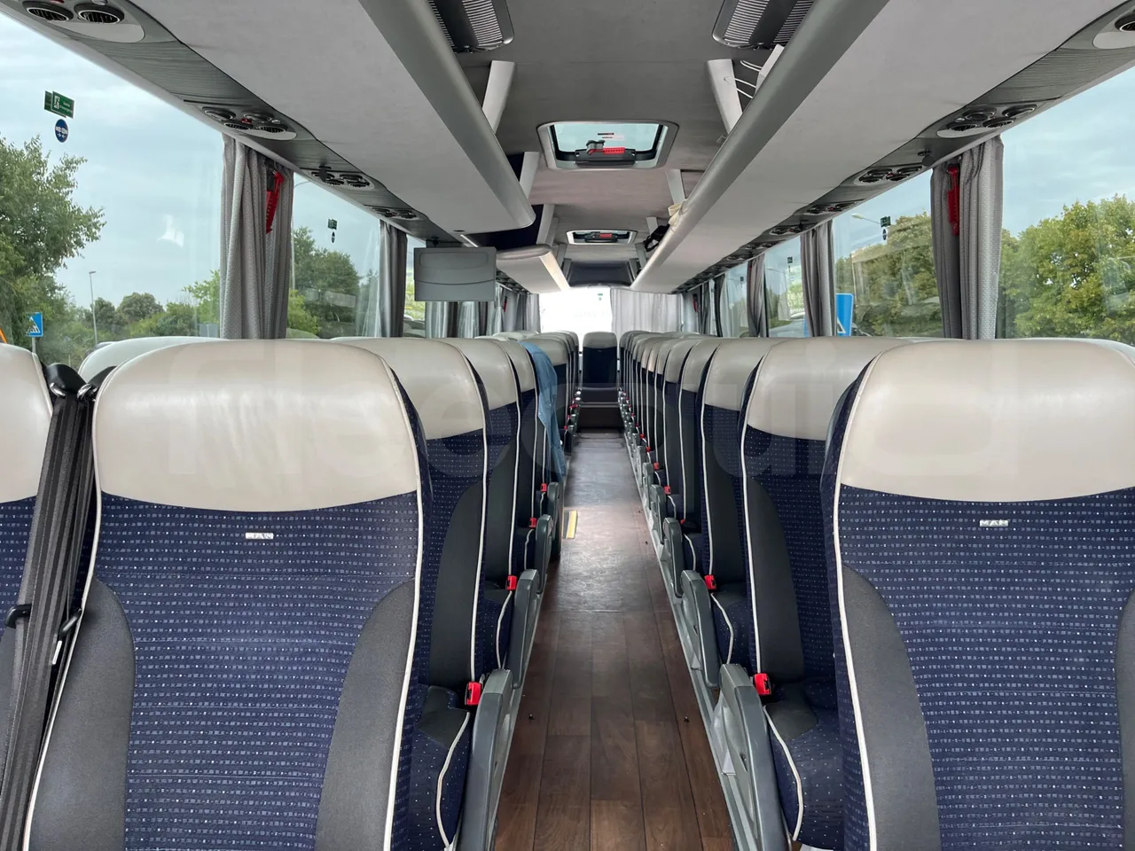 Man Lion's Coach B200746006/ Euro 6 - 338 Kw - 12 Mt - interior reverse seats driver height