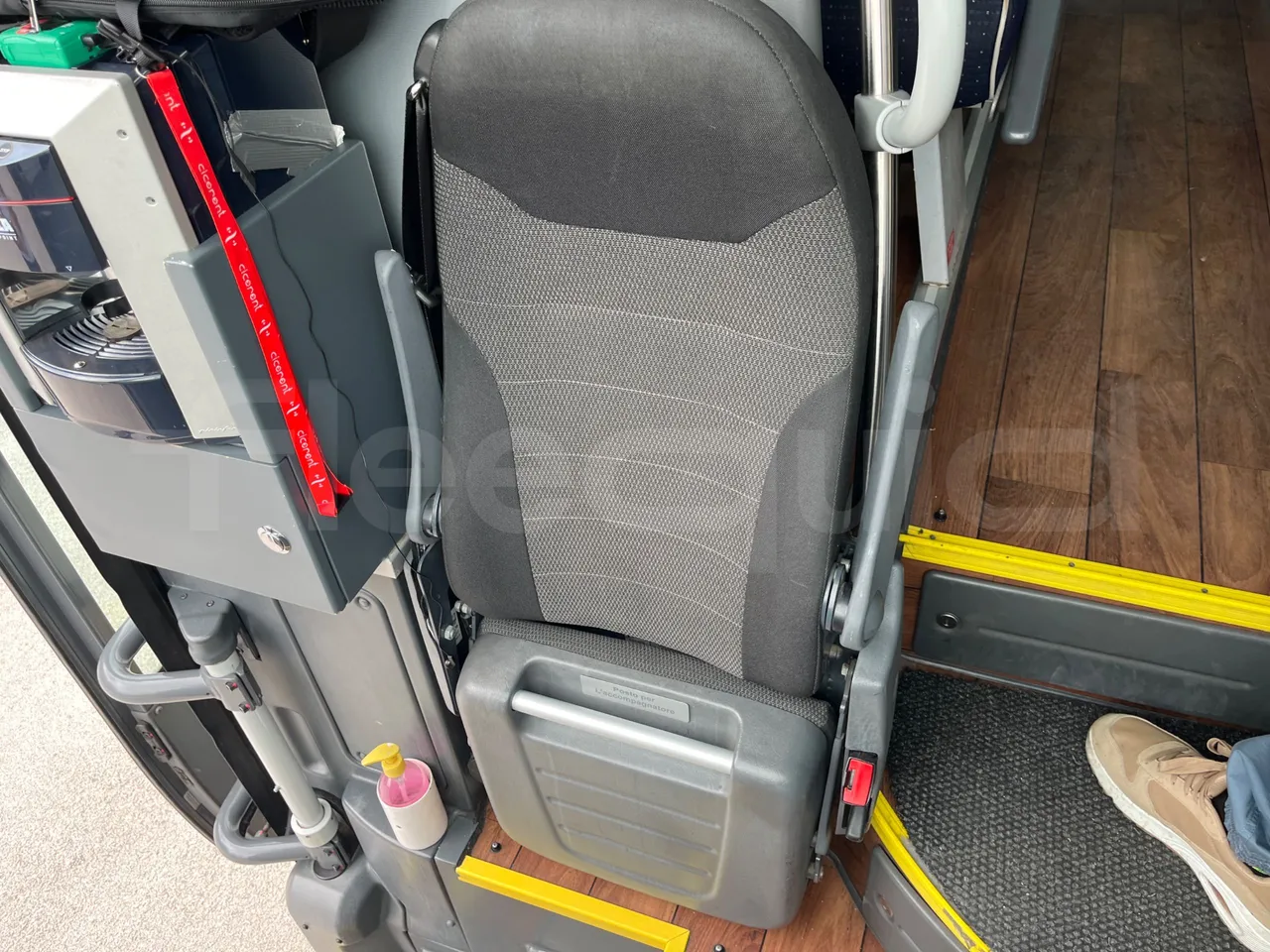 Man Lion's Coach B200746006/ Euro 6 - 338 Kw - 12 Mt - hostess seat photo