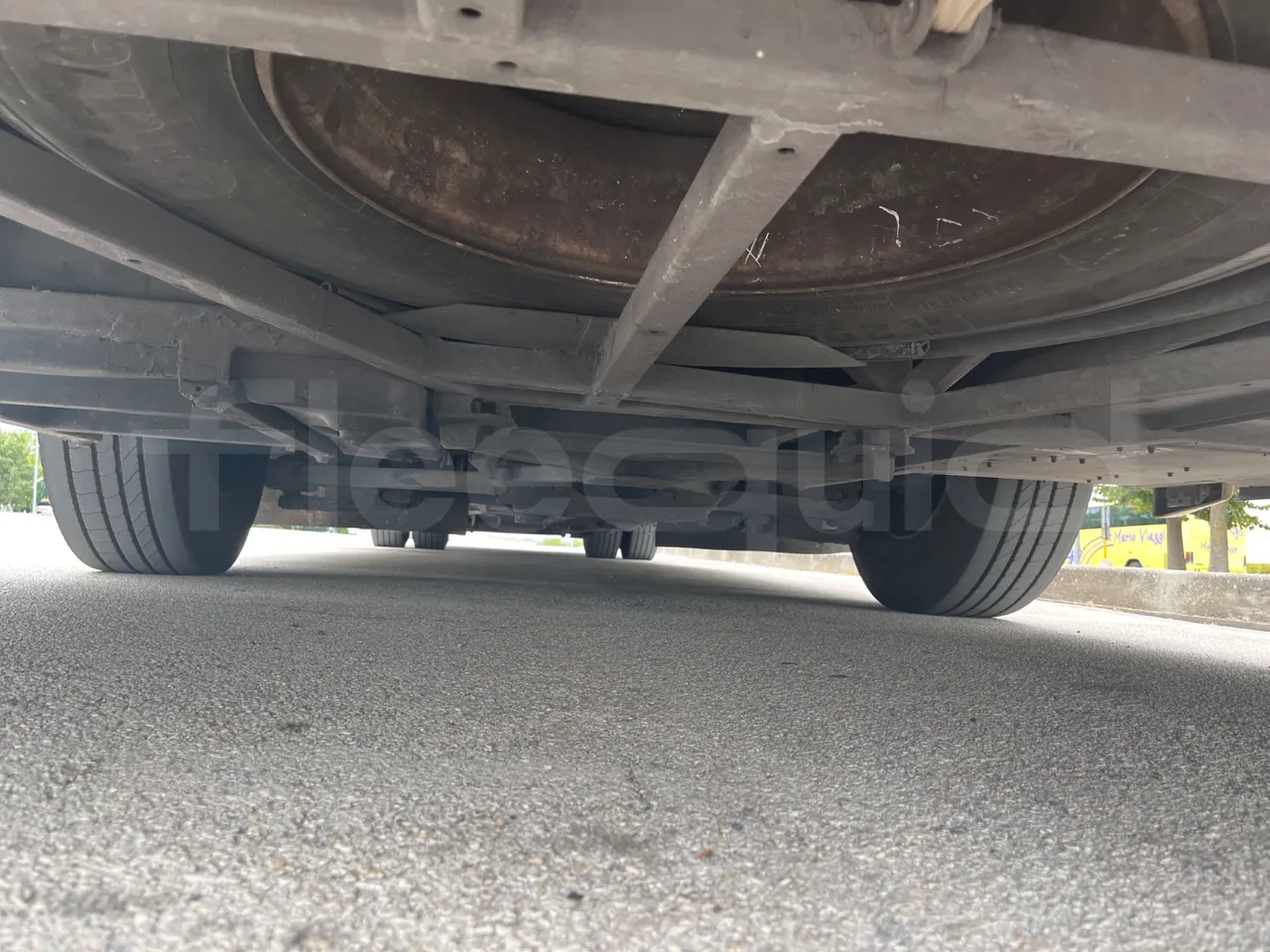 Man Lion's Coach B200746006/ Euro 6 - 338 Kw - 12 Mt - front undercarriage from front