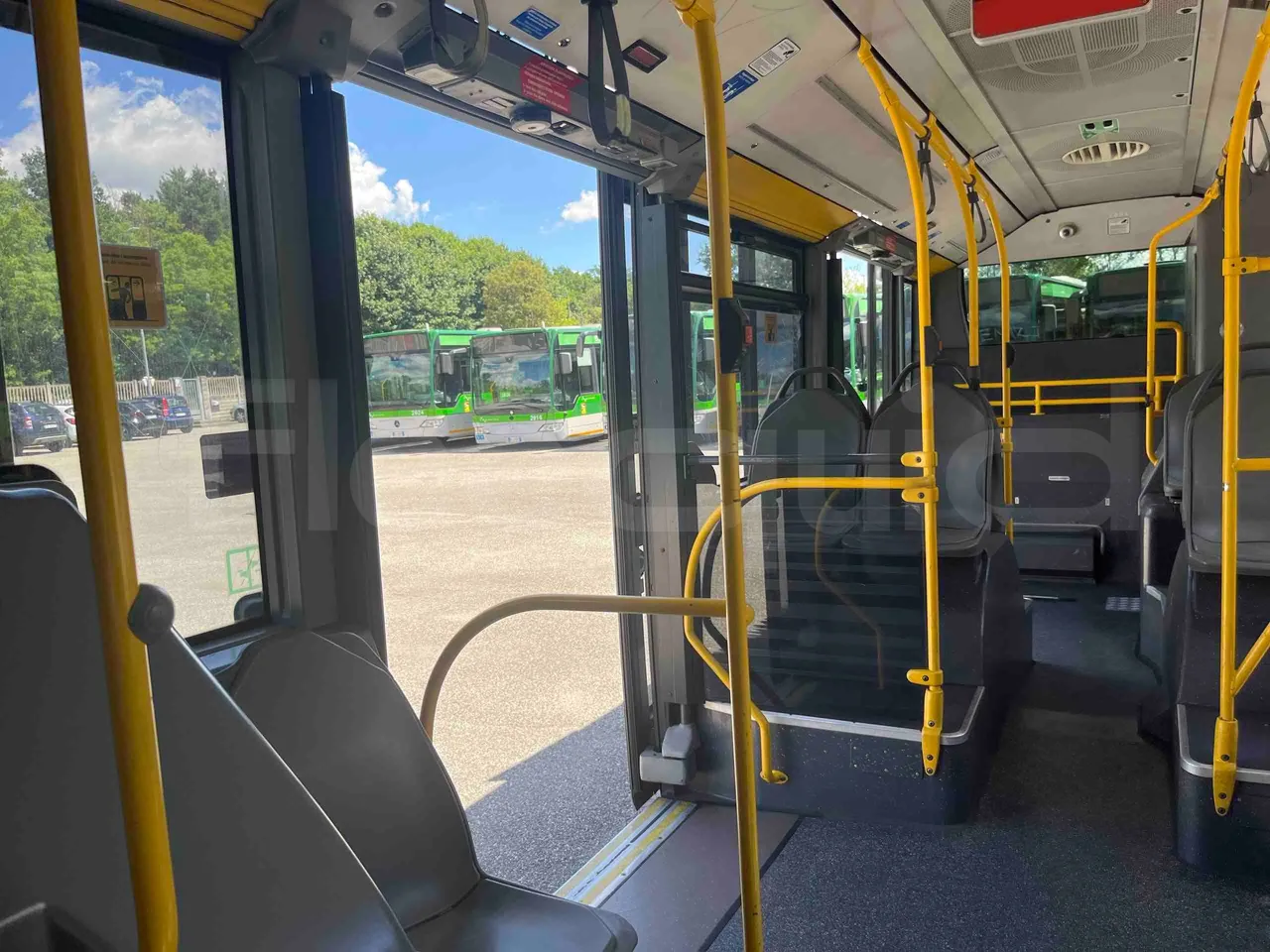 Mercedes-Benz Citaro G - Armrest