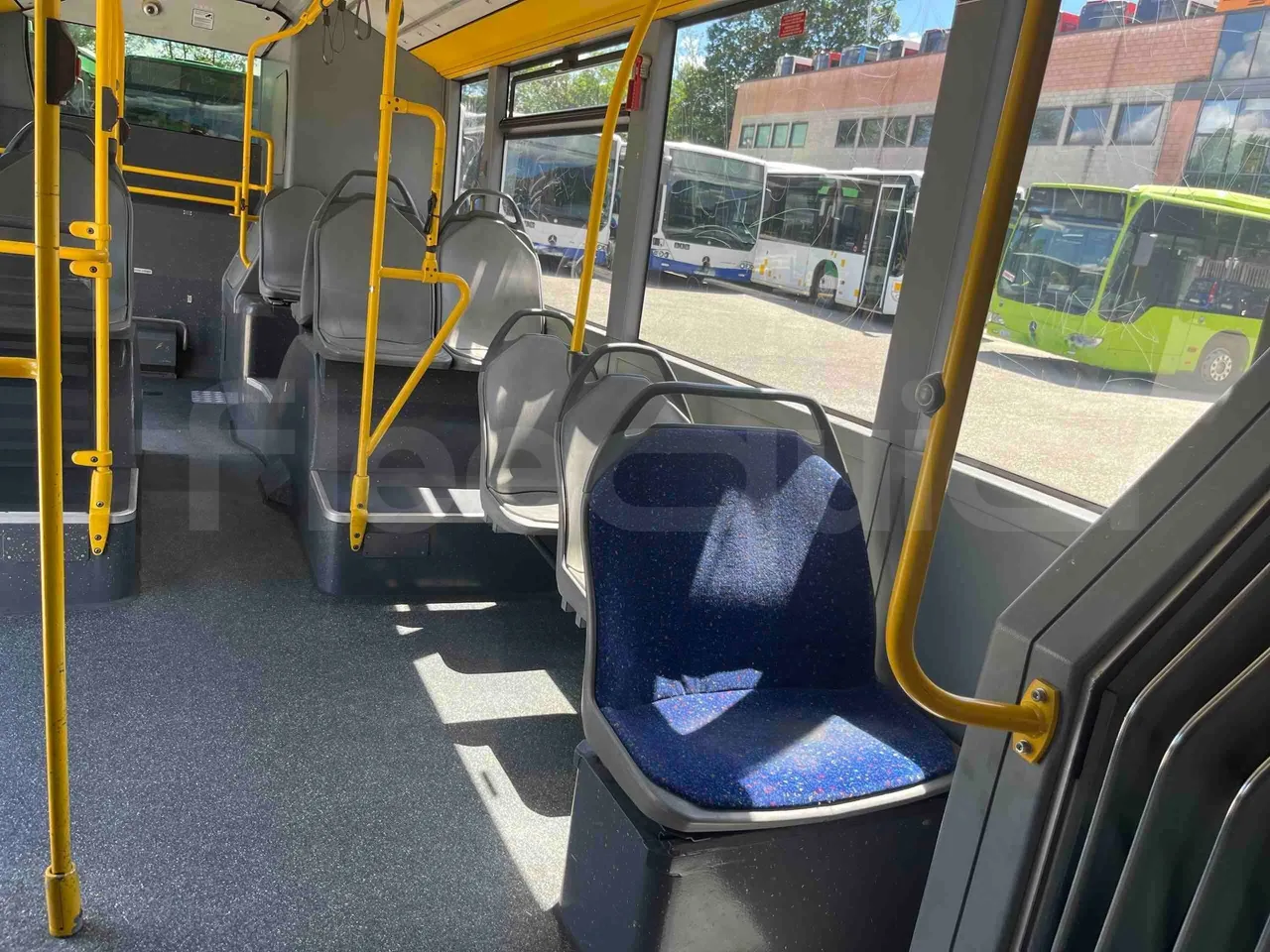 Mercedes-Benz Citaro G - Usb Charging