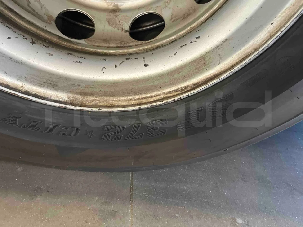 Mercedes-Benz Citaro G - Second Axle Left Side: Complete Wheel