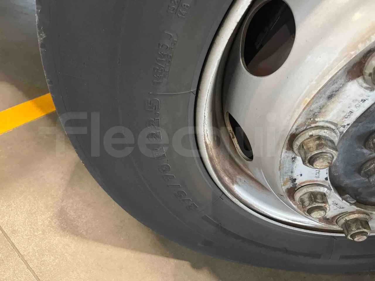 Mercedes-Benz Citaro G - First Axle Left Side: Tyre Size