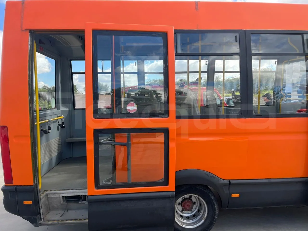 Iveco Daily 65C15 -EUR3 -107kW -7m Abicar - front door 3 open