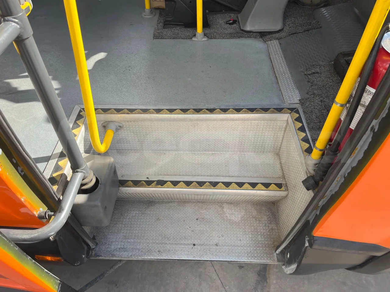 Iveco Daily 65C15 -EUR3 -107kW -7m Abicar - jack and driver keys