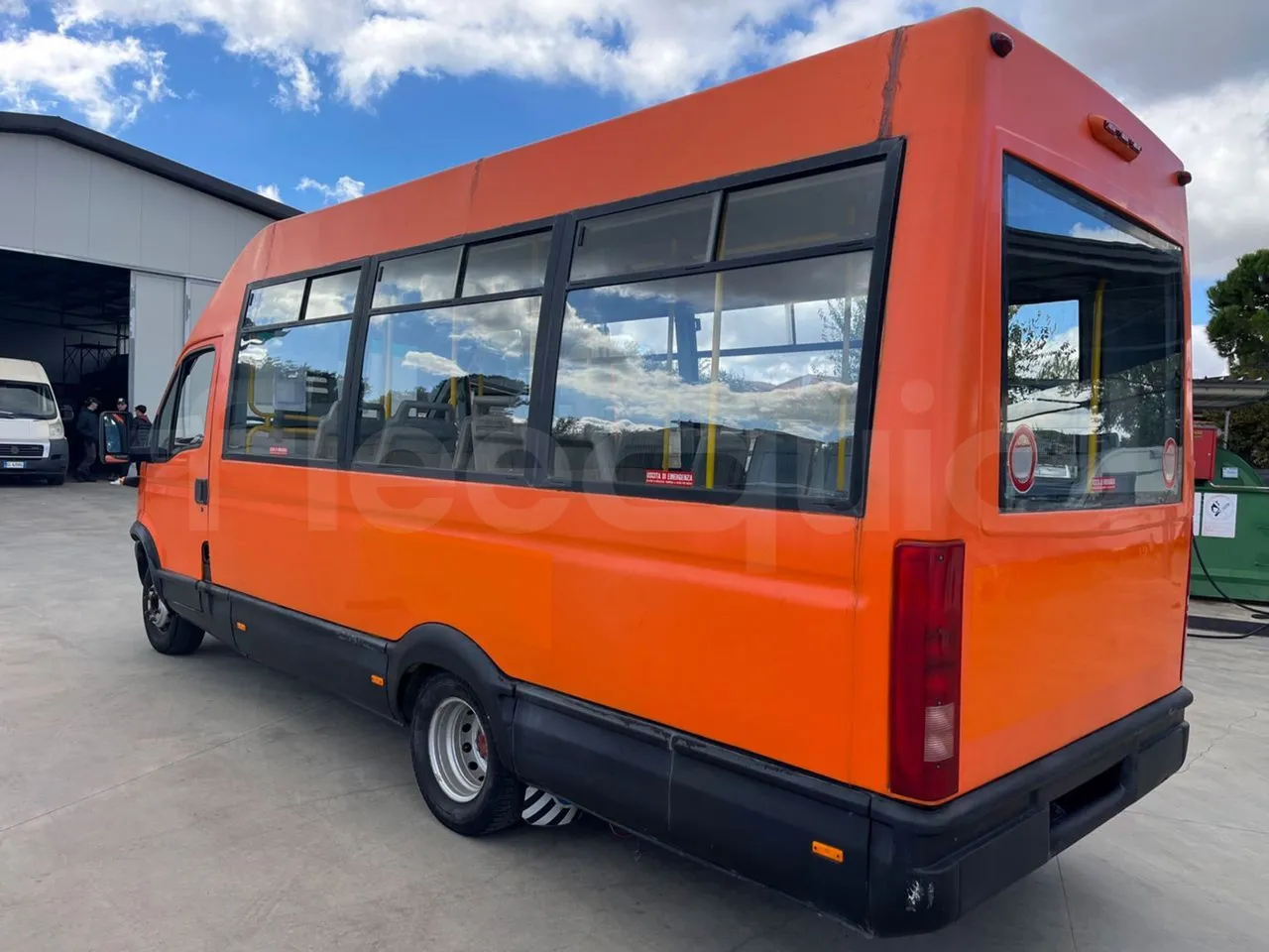 Iveco Daily 65C15 -EUR3 -107kW -7m Abicar - 3/4 left rear side