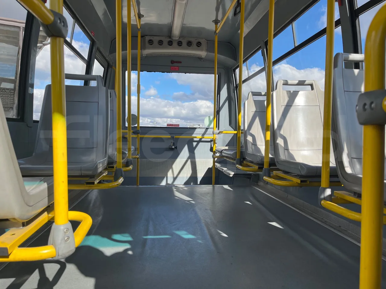 Iveco Daily 65C15 -EUR3 -107kW -7m Abicar - seat brackets photo