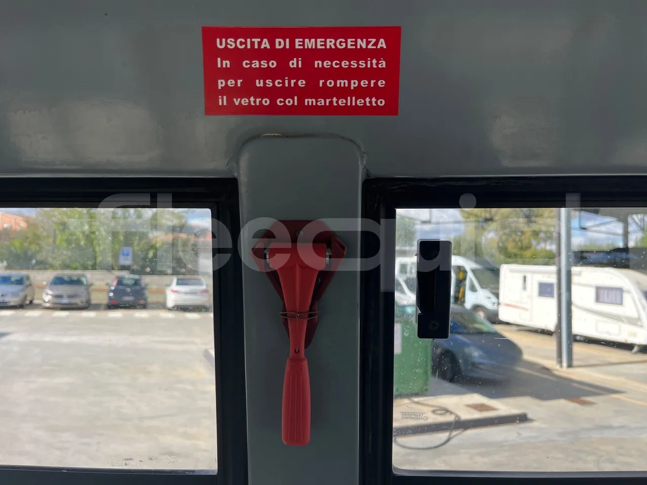 Iveco Daily 65C15 -EUR3 -107kW -7m Abicar - single seat detail