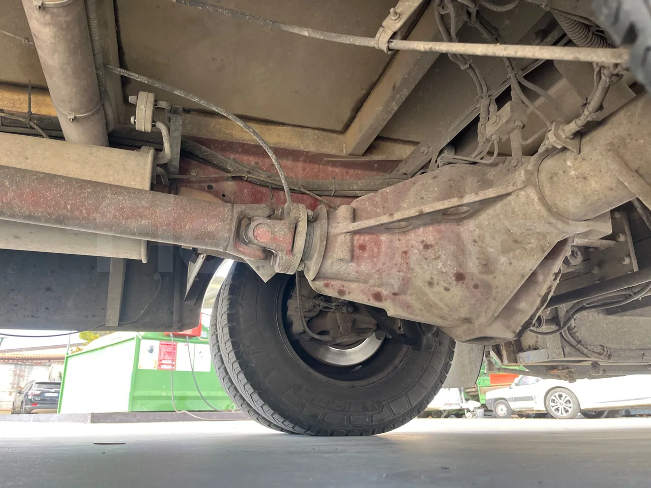 Iveco Daily 65C15 -EUR3 -107kW -7m Abicar - axle 2 discs right