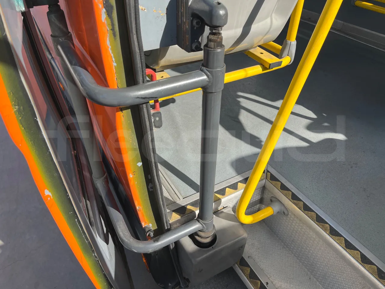 Iveco Daily 65C15 -EUR3 -107kW -7m Abicar - door mechanism photo