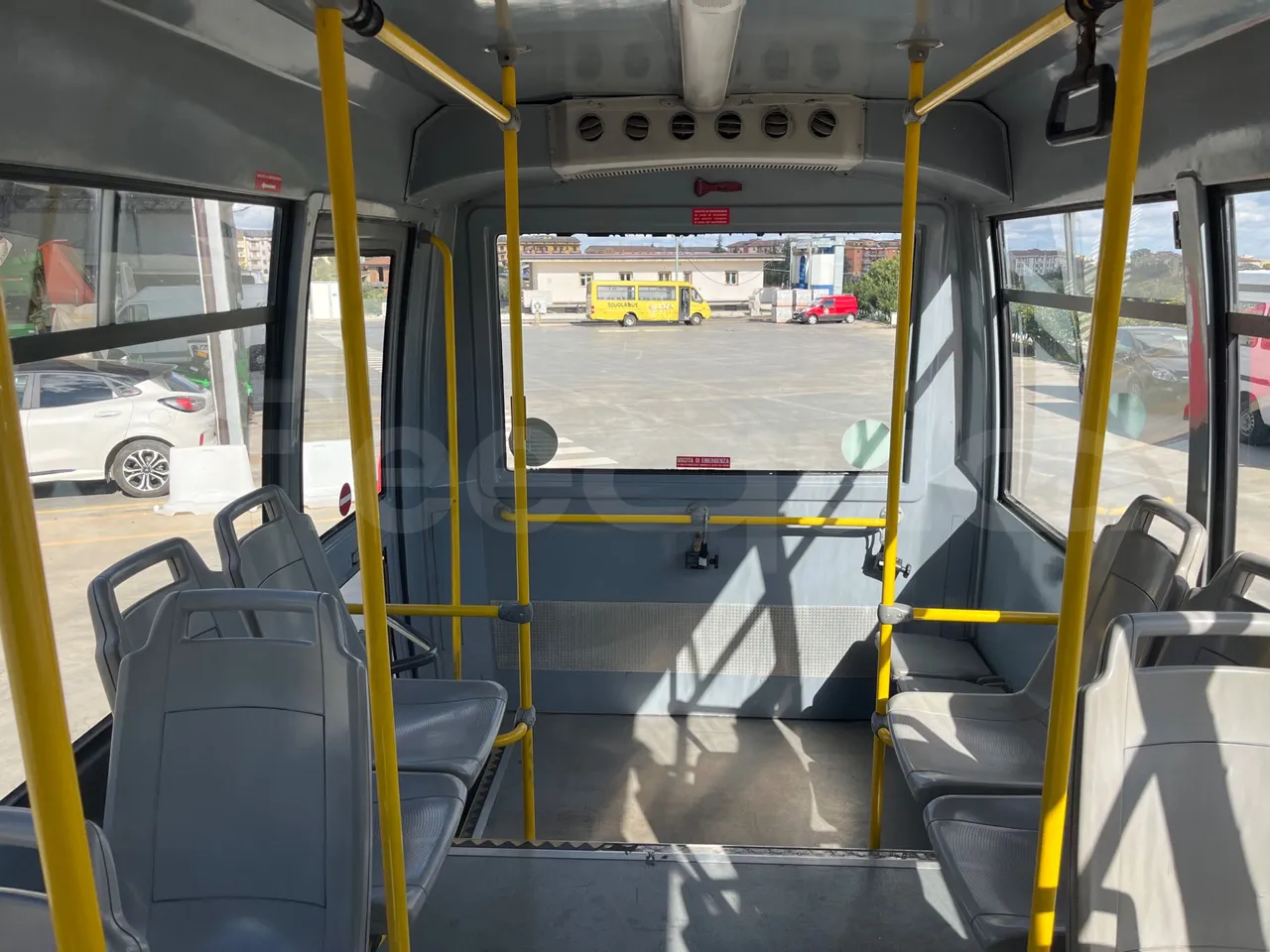 Iveco Daily 65C15 -EUR3 -107kW -7m Abicar - reverse view middle aisle