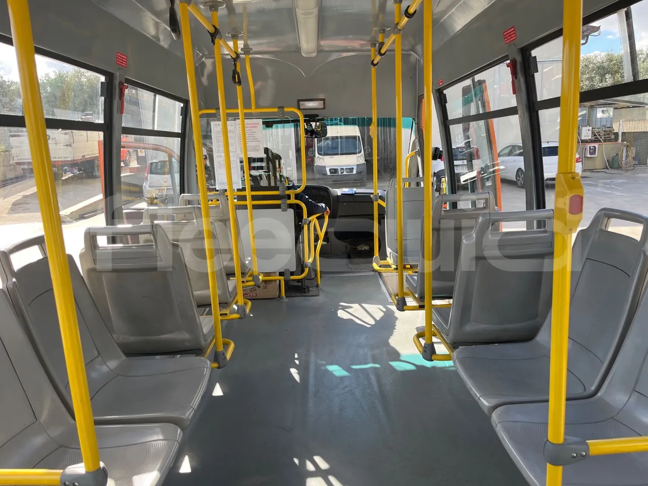 Iveco Daily 65C15 -EUR3 -107kW -7m Abicar - forward view all seats last row height