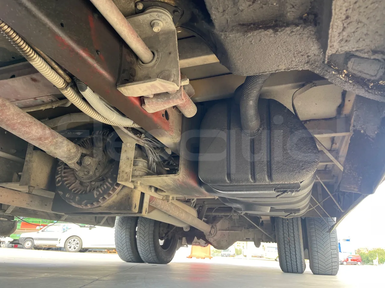 Iveco Daily 65C15 -EUR3 -107kW -7m Abicar - central undercarriage photo