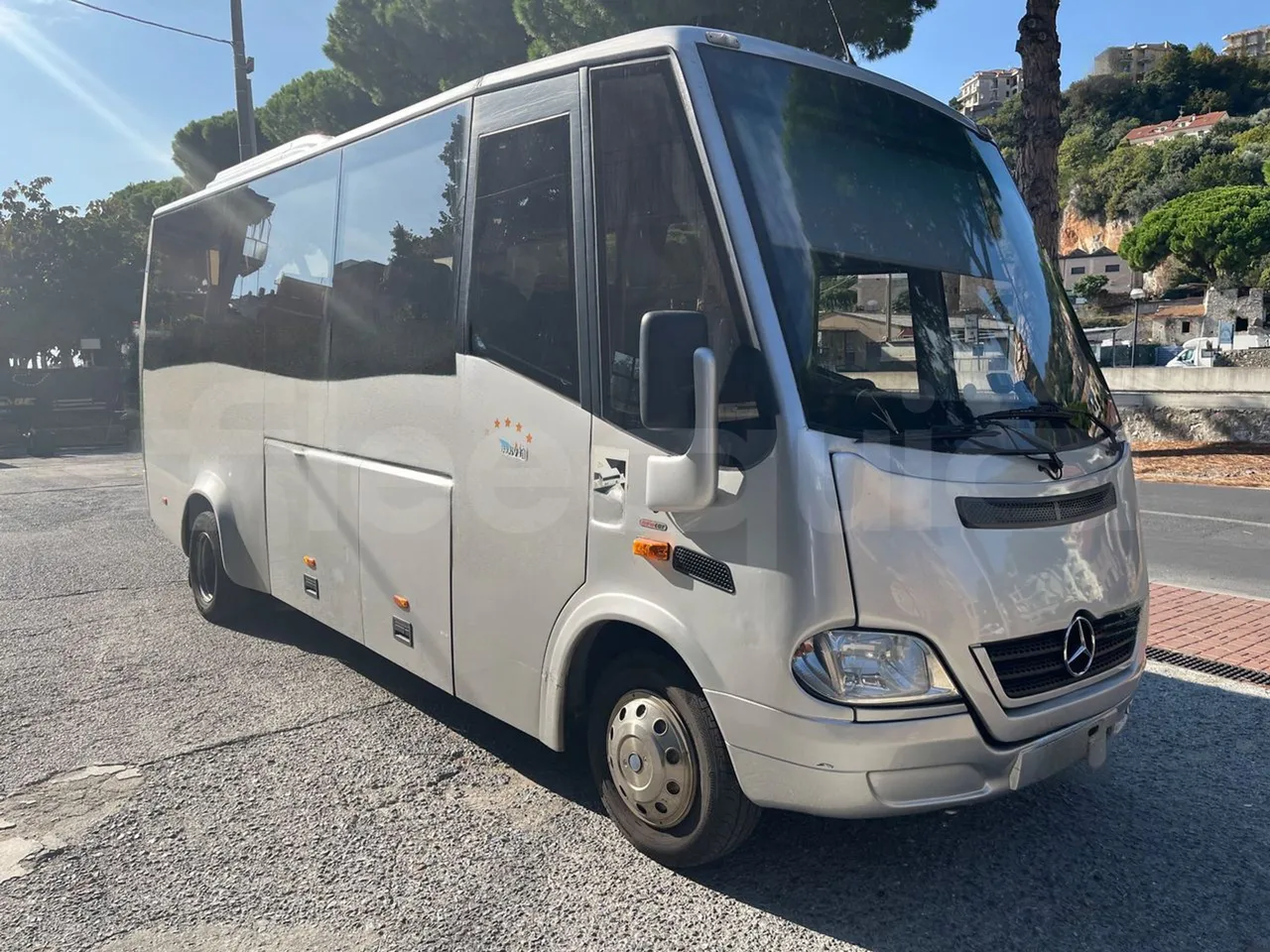 Mercedes-Benz Ibis 616 CDI/ Euro 3 -115 Kw - 7 Mt - Base cover photo