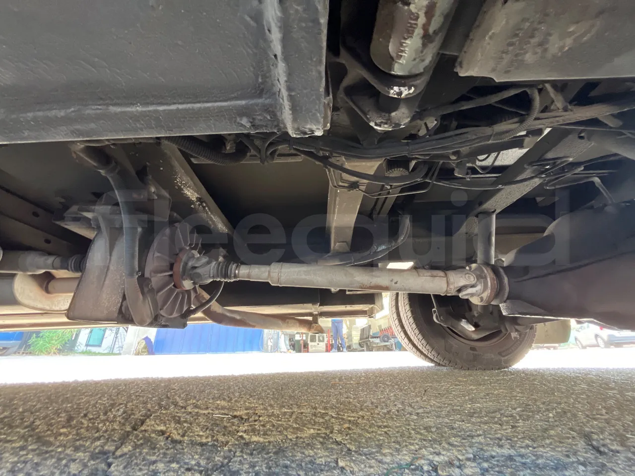 Mercedes-Benz Ibis 616 CDI/ Euro 3 -115 Kw - 7 Mt - driveshaft photo