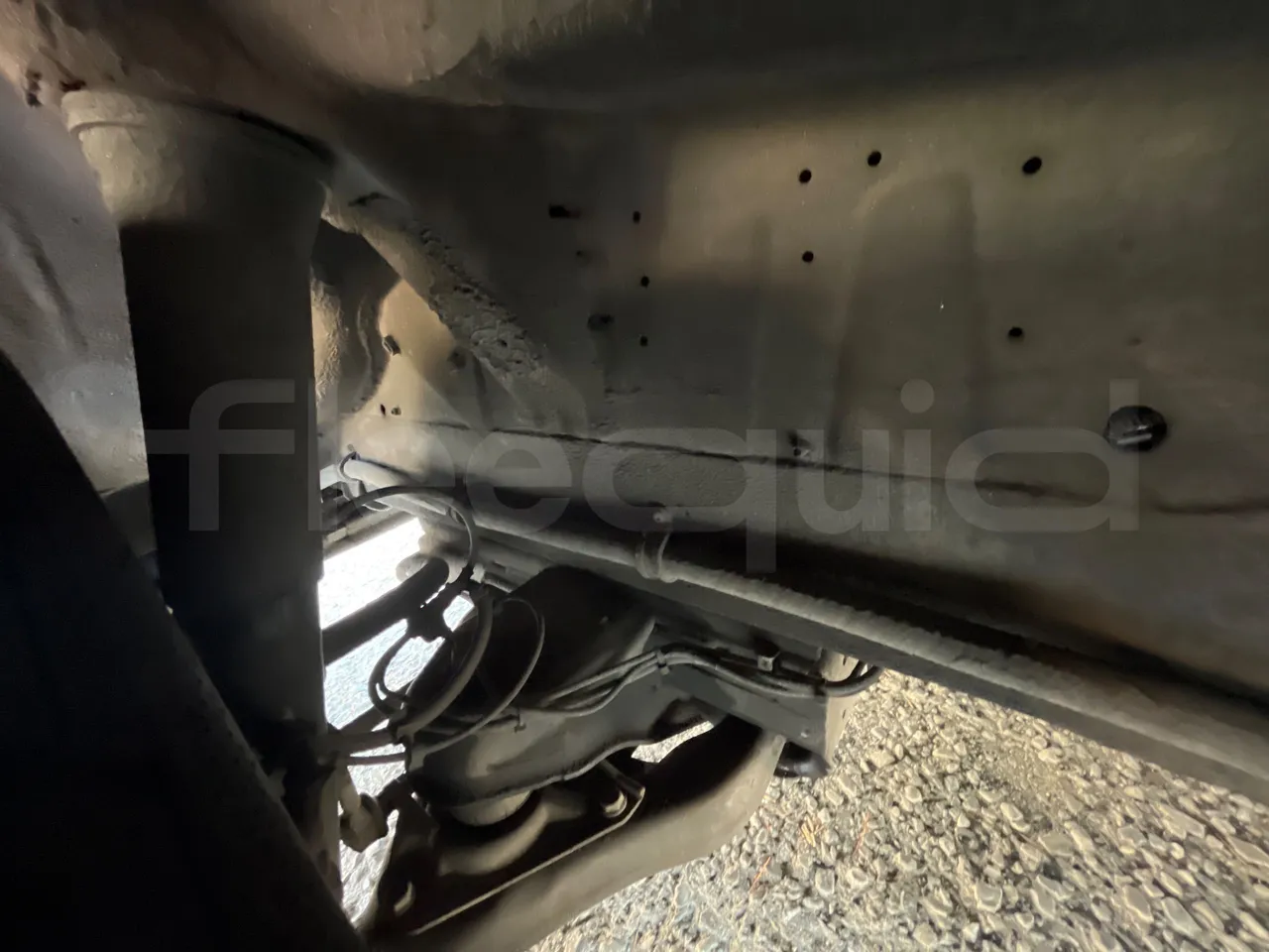Mercedes-Benz Ibis 616 CDI/ Euro 3 -115 Kw - 7 Mt - front shock absorbers left
