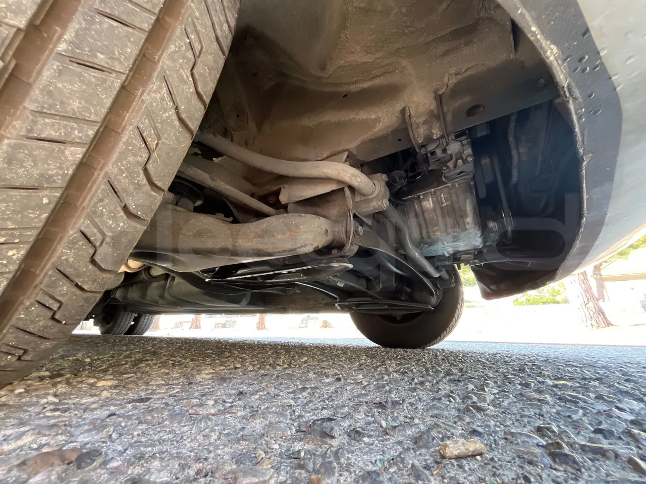 Mercedes-Benz Ibis 616 CDI/ Euro 3 -115 Kw - 7 Mt - front axle right side