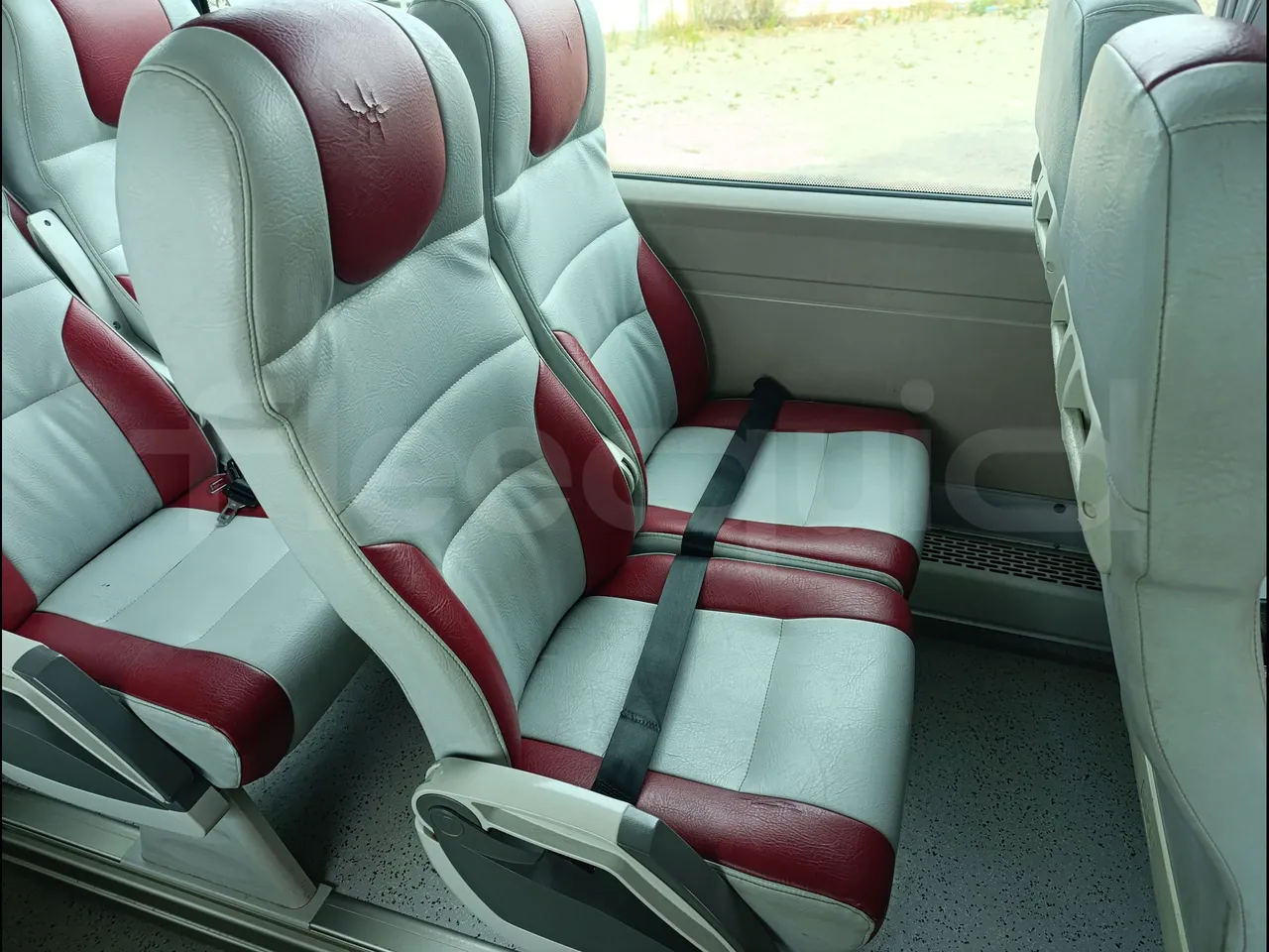 Man TITANIUM 18.480 RATIO/EURO4-353KW-12.2MT - central seat safety belt