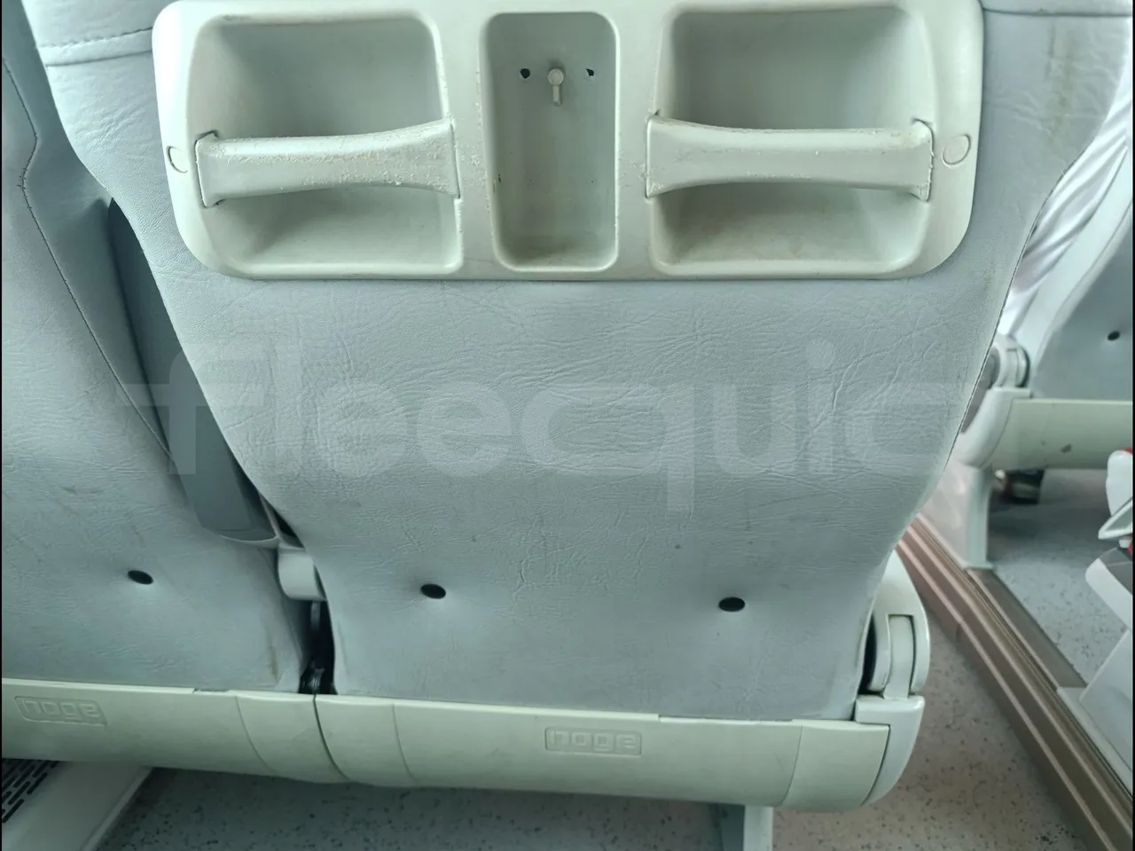 Man TITANIUM 18.480 RATIO/EURO4-353KW-12.2MT - mesh detail photo
