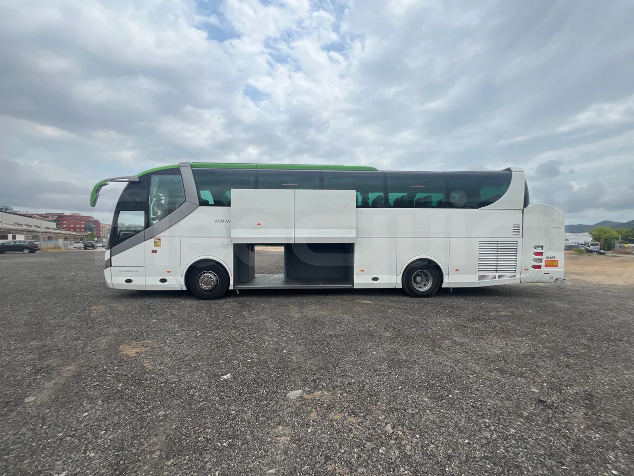 Man TITANIUM 18.480 RATIO/EURO4-353KW-12.2MT - external compartments photo