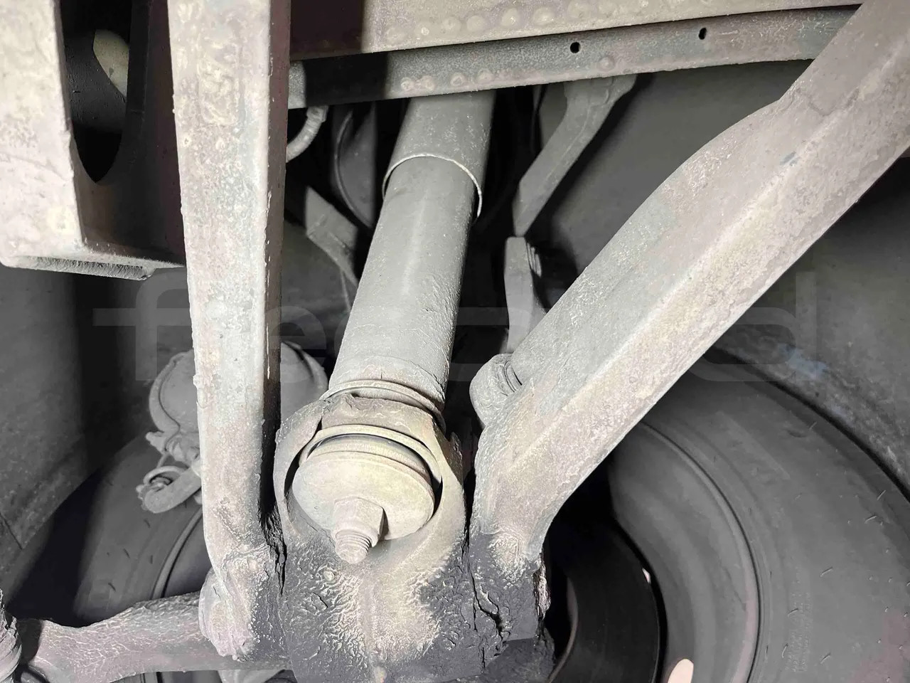 Mercedes-Benz Citaro O 530/2PCL2E4 - Euro 4 - 210 kW - 11,950 mt - front shock absorbers right