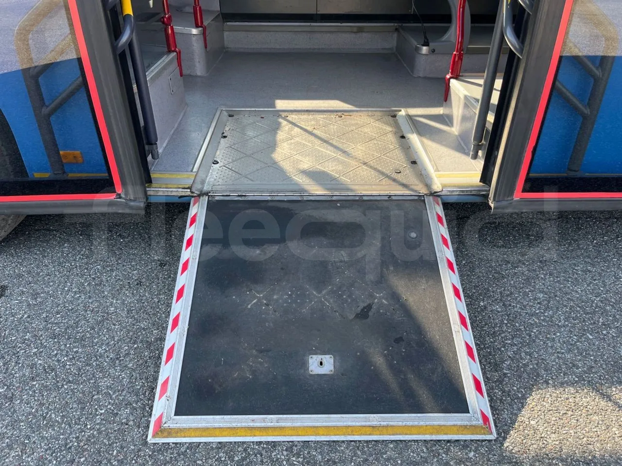 Mercedes-Benz Citaro O 530/2PCL2E4 - Euro 4 - 210 kW - 11,950 mt - platform open photo
