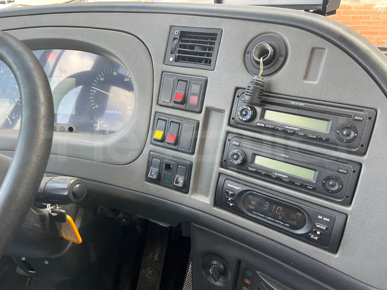 Temsa Tourmalin - radio accessories photo