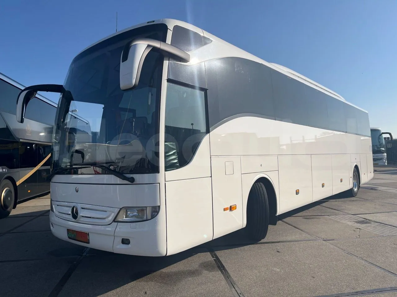 Mercedes-Benz Tourismo 632 01 - EUR6 - 290kW - 12.960m - 3/4 front left