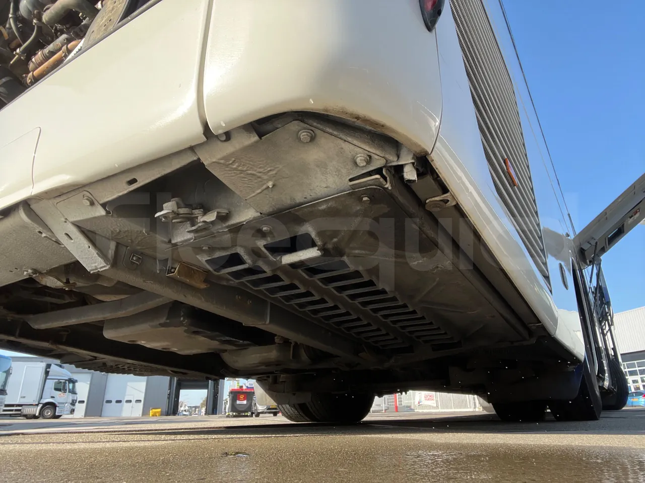 Mercedes-Benz Tourismo 632 01 - EUR6 - 290kW - 12.960m - axle 2 caliper brakes left