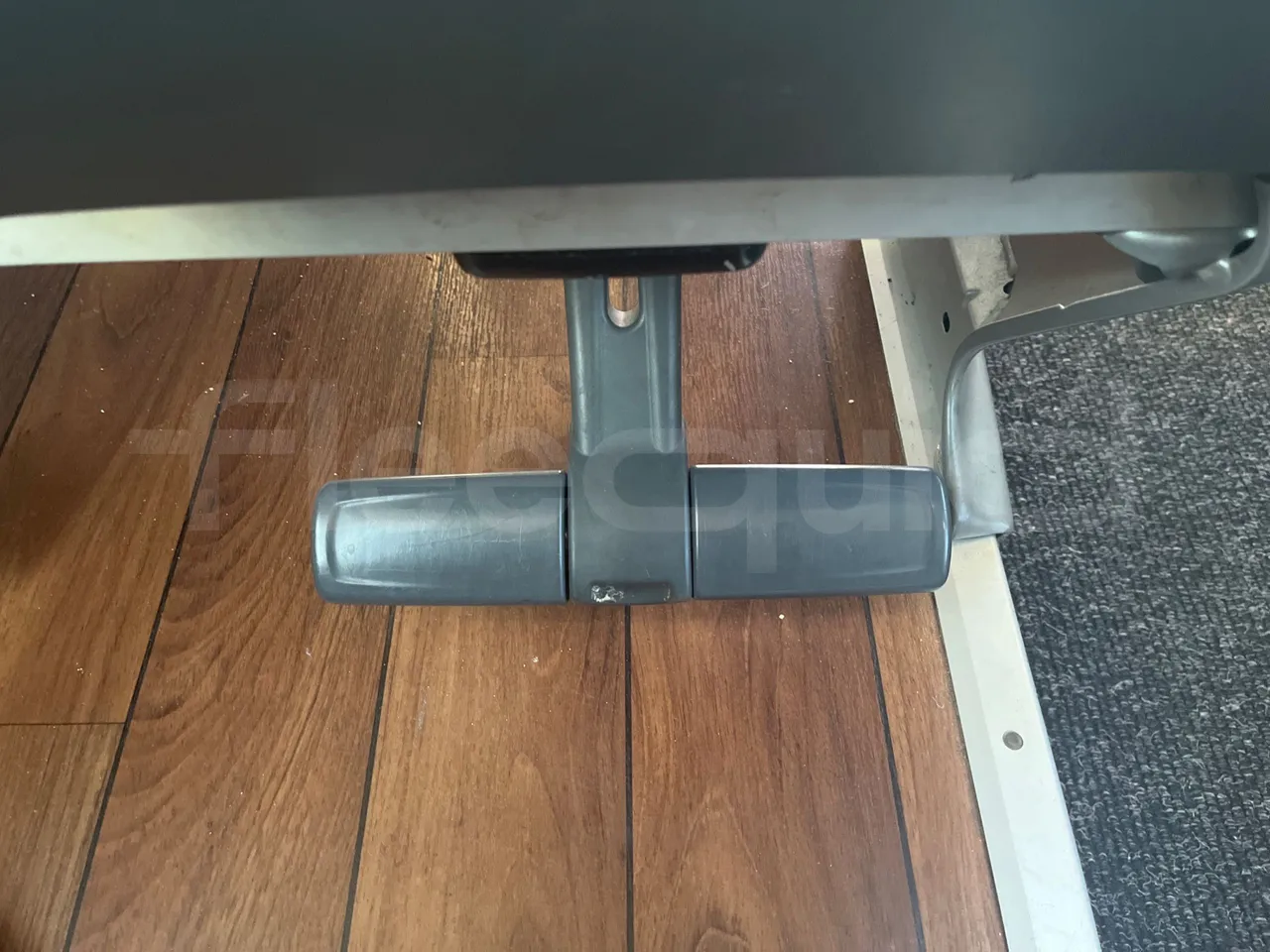 Mercedes-Benz Tourismo 632 01 - EUR6 - 290kW - 12.960m - footrest detail photo