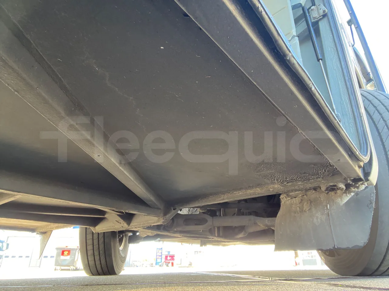 Mercedes-Benz Tourismo 632 01 - EUR6 - 290kW - 12.960m - front axle right side