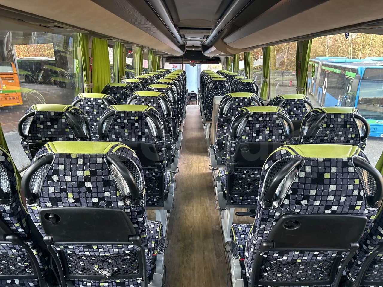 Iveco Magelys SFR2XX QC M8CN - Euro6 - 294Kw - 12,830mt - forward view all seats last row height