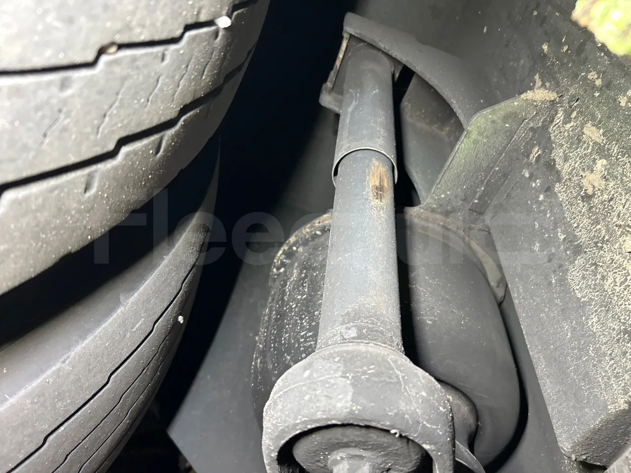 Iveco Magelys SFR2XX QC M8CN - Euro6 - 294Kw - 12,830mt - axle 2 shock absorbers 2 left