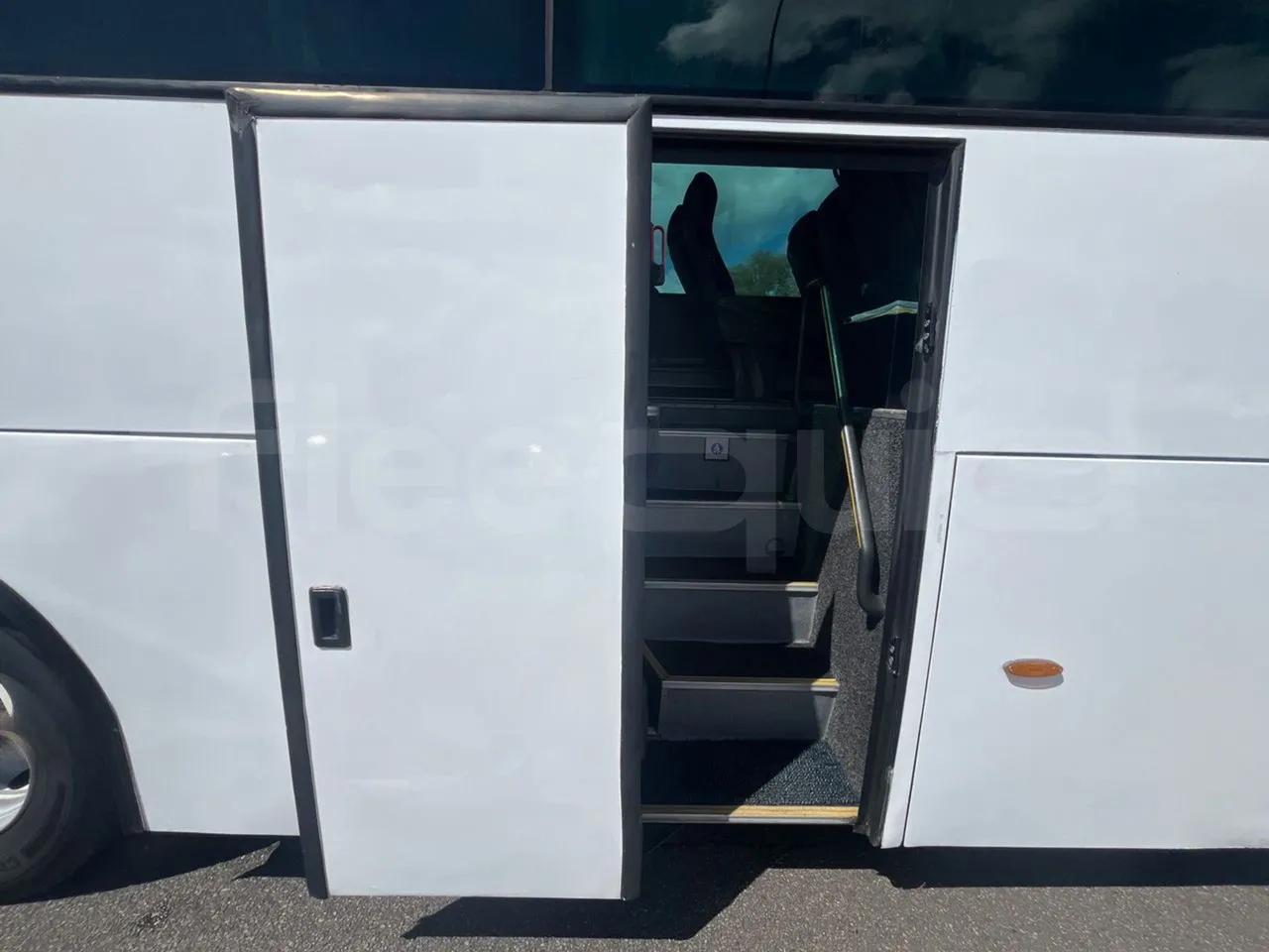 Man Ratio 18.410 Ratio/Touring - EUR3 - 301kW - 12.92m - front door 2 open