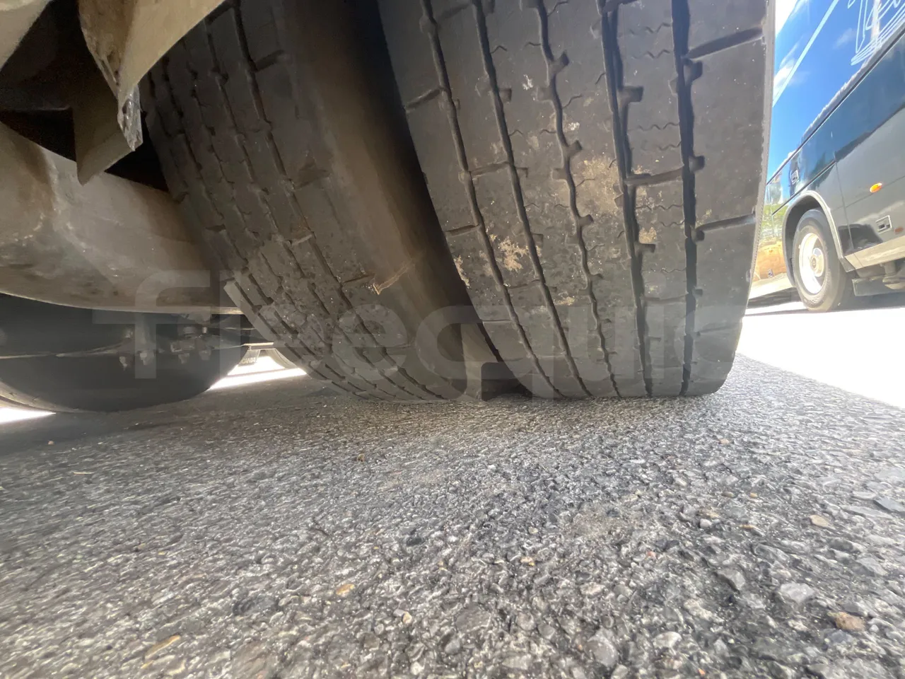 Man Ratio 18.410 Ratio/Touring - EUR3 - 301kW - 12.92m - tread condition second axle tires right