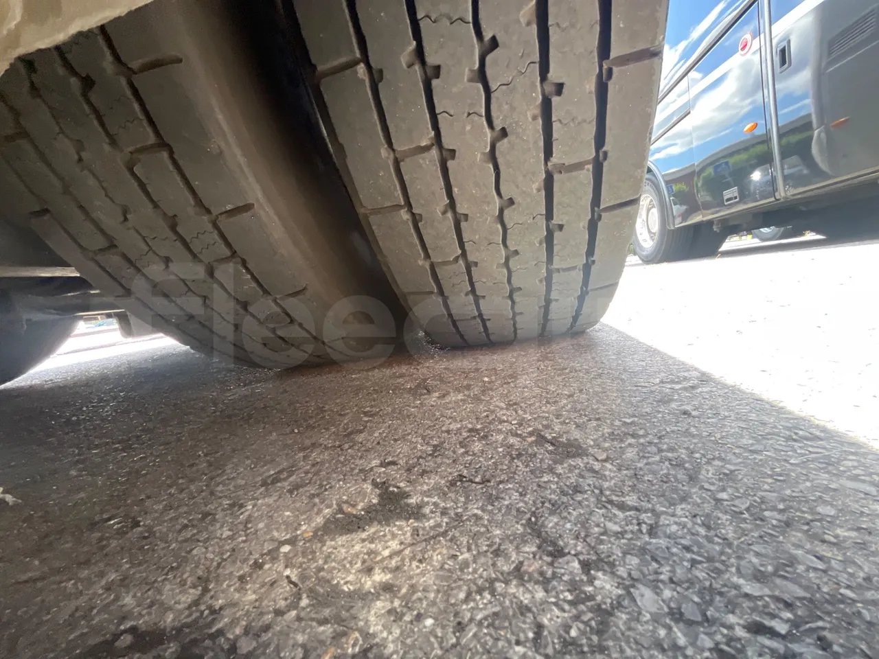 Man Ratio 18.410 Ratio/Touring - EUR3 - 301kW - 12.92m - tread condition third axle tires right