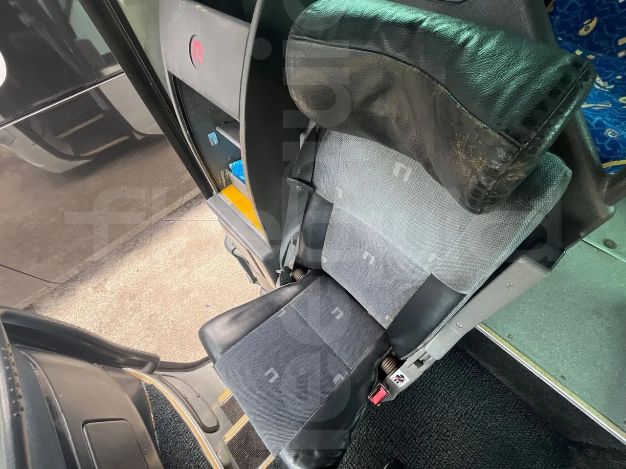 Man Ratio 18.410 Ratio/Touring - EUR3 - 301kW - 12.92m - hostess seat photo
