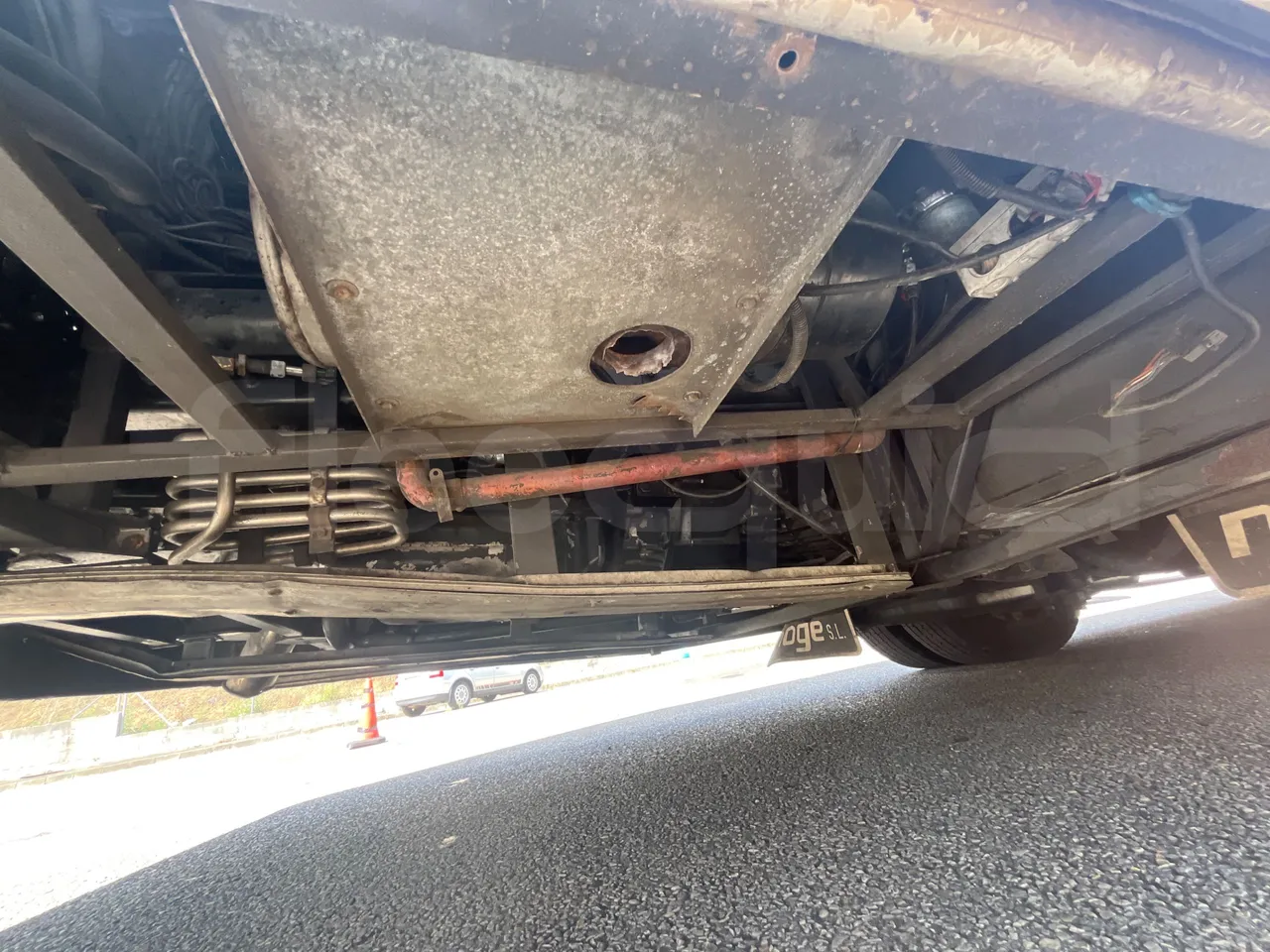 Man Ratio 18.410 Ratio/Touring - EUR3 - 301kW - 12.92m - axle 2 shock absorbers 2 left