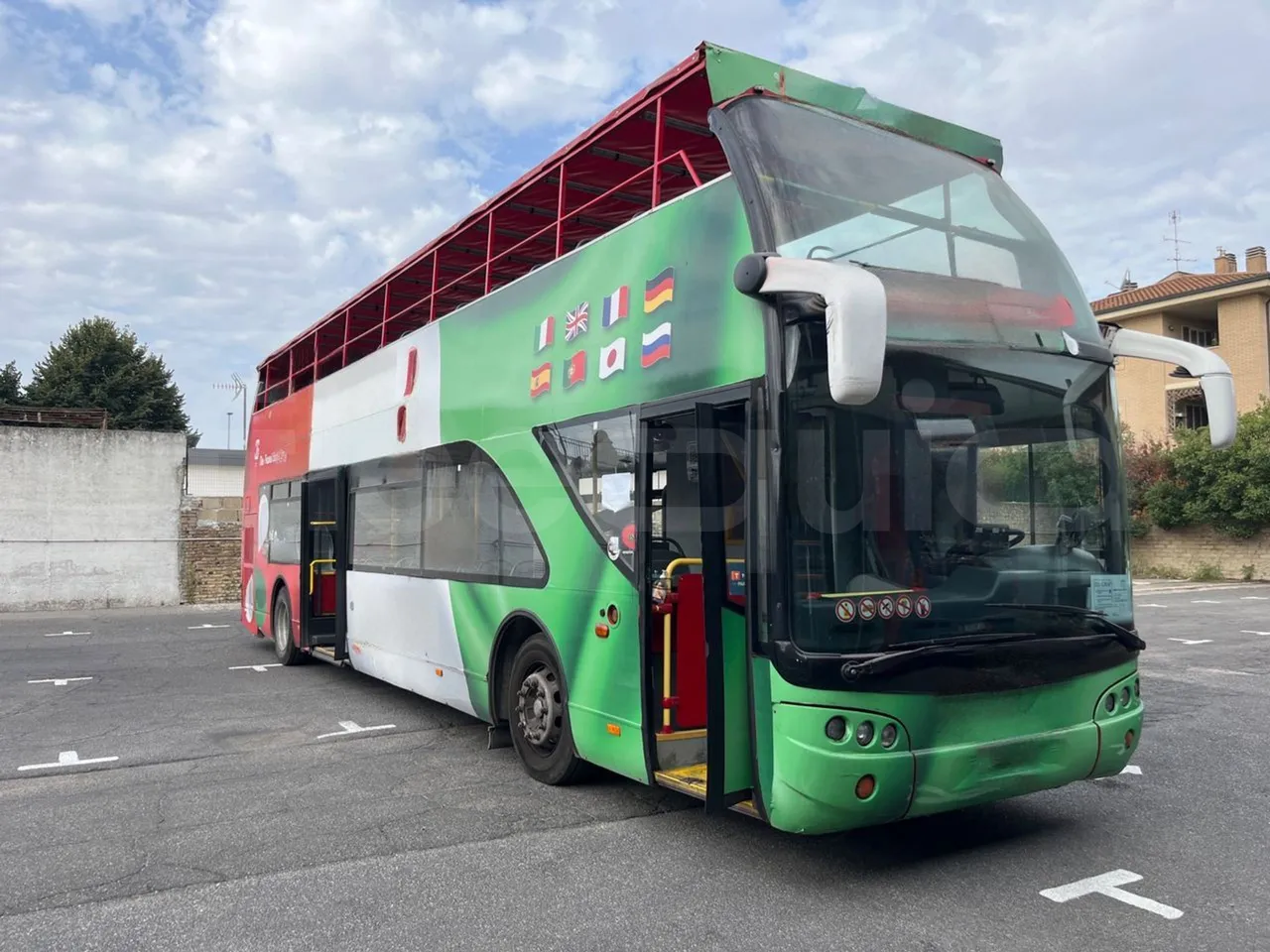 Volvo Bravo I City Ayats - EUR5 - 193kW - 11.95m - 3/4 right front doors open