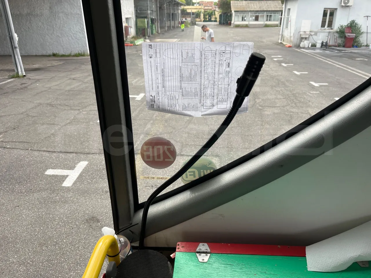 Volvo Bravo I City Ayats - EUR5 - 193kW - 11.95m - hostes microphone accessories photo
