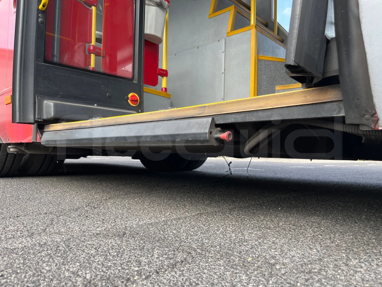 Volvo Bravo I City Ayats - EUR5 - 193kW - 11.95m - platform open photo