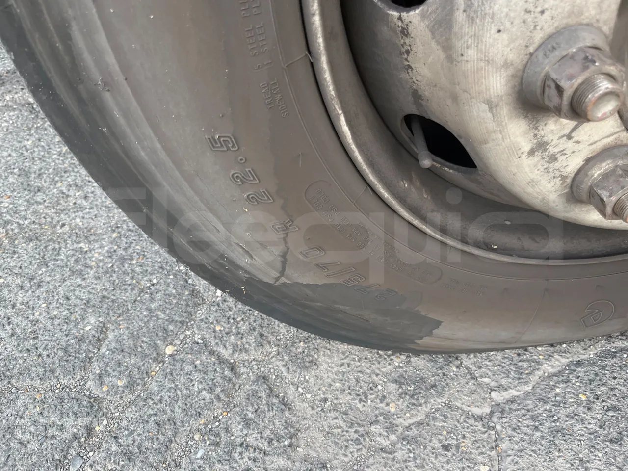 Volvo Bravo I City Ayats - EUR5 - 193kW - 11.95m - front left tire measurements